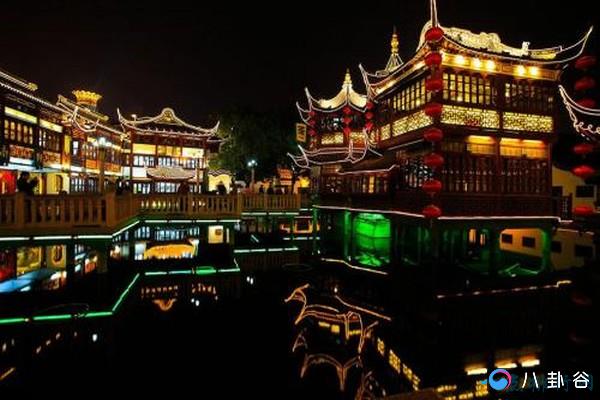 上海好玩的地方排行榜 没去过这十大景点相当于没去过上海